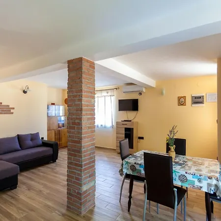Apartman By The Sea Porat, Krk - 19272 *