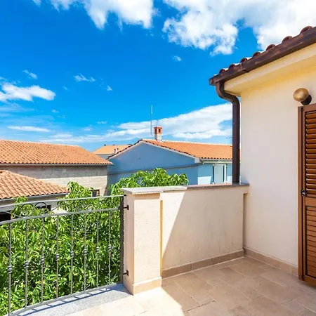 Apartment By The Sea Porat, Krk - 19272 *